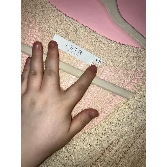 ASTR the label cream sweater size XL - Picture 3 of 5